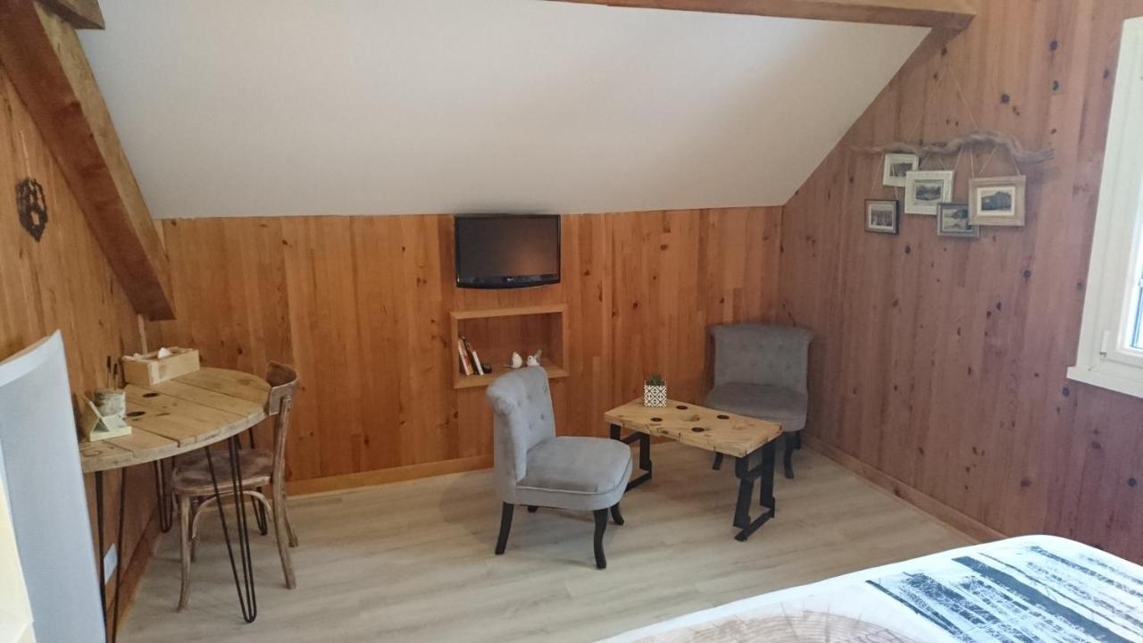 Chambres D'Hotes Villa Chantebise Бес-ет-Сен-Анастез Екстериор снимка